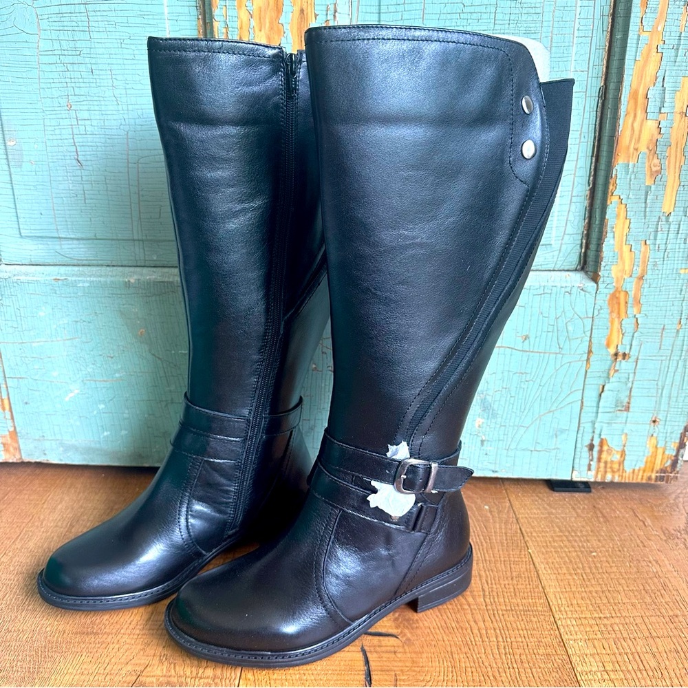 NIB David Tate Adjustable-Strap Wide-Calf Leather Boots Saratoga Black - Wide